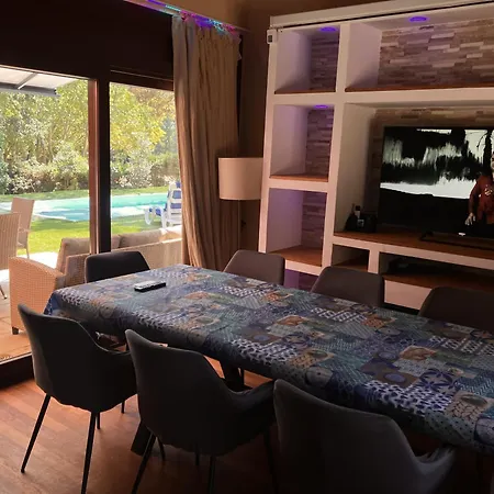 Casa Natura Flassia De 240m2 Con Piscina Privada * Видререс
